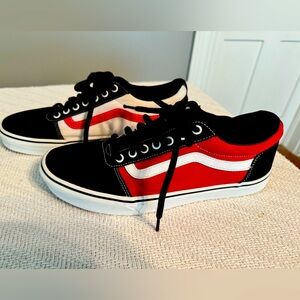 Vans ward skate shoe block red/white mens 10.5 shoes
